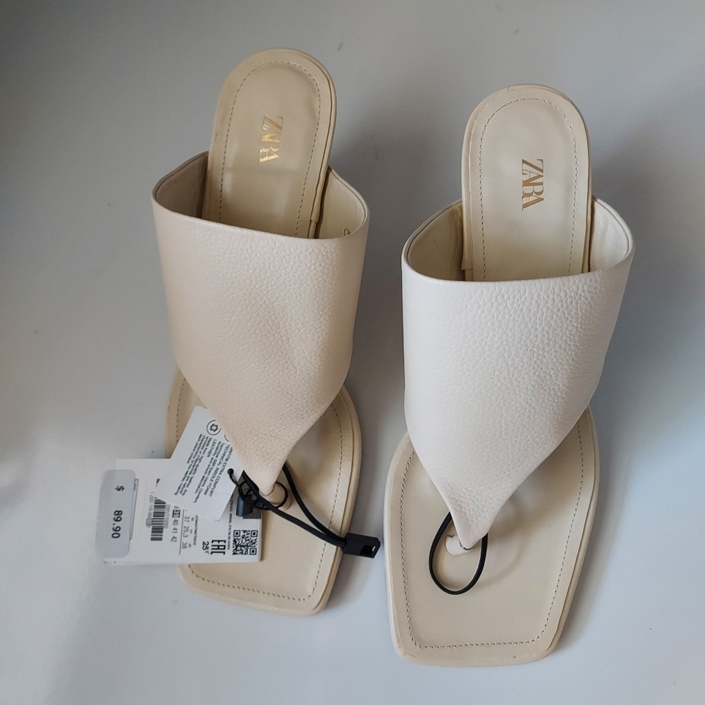 Zara Toe Post Heeled Leather Sandals - Picture 8 of 14